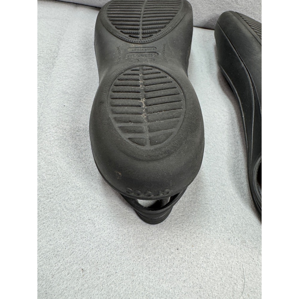 Crocs Olivia Black Slingback Ballet Flats Women Size 8 Laser Cut Petal Slip On - Picture 9 of 11